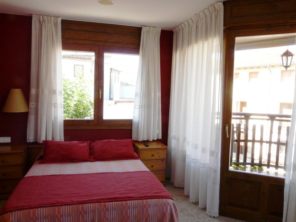Hostal Rural Casa Castro Alberuela de la Liena Eksteriør bilde