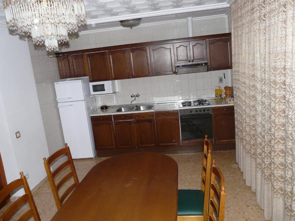 Hostal Rural Casa Castro Alberuela de la Liena Eksteriør bilde
