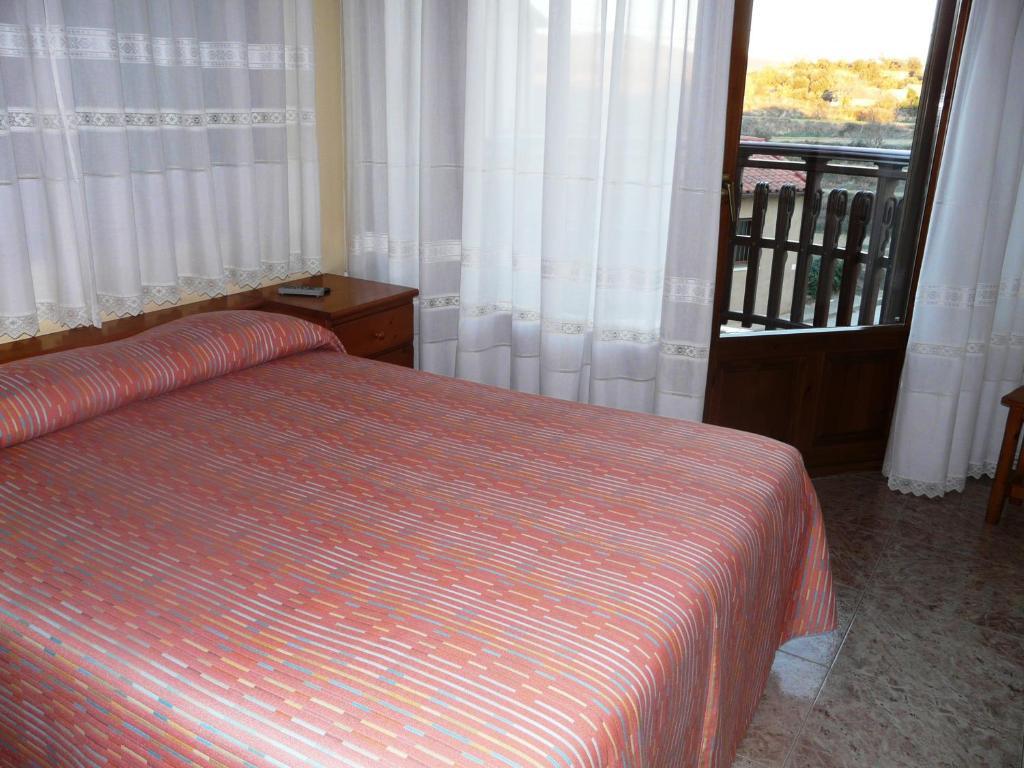 Hostal Rural Casa Castro Alberuela de la Liena Rom bilde