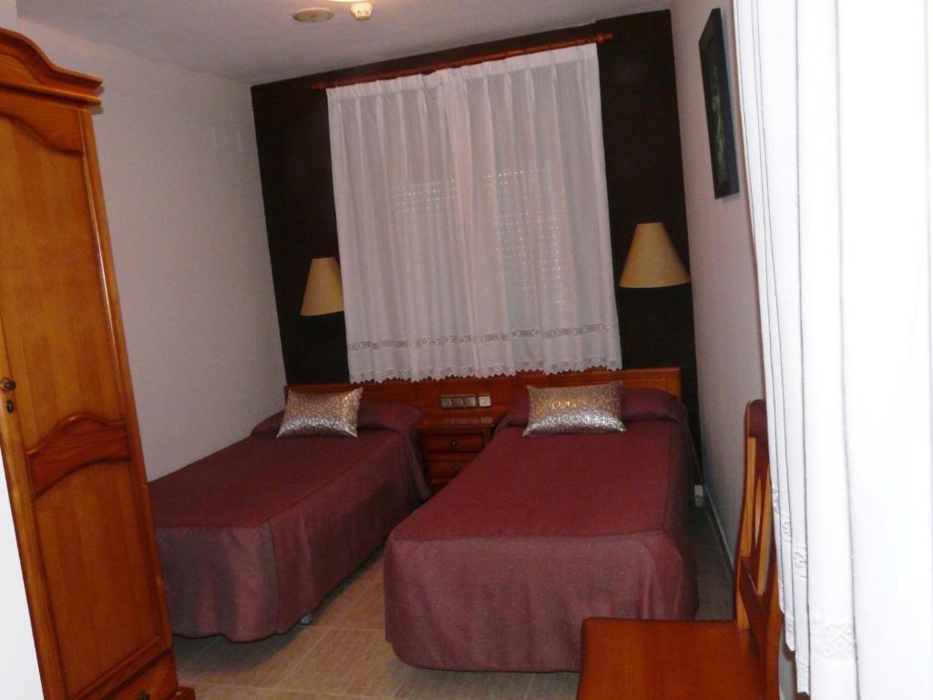 Hostal Rural Casa Castro Alberuela de la Liena Rom bilde