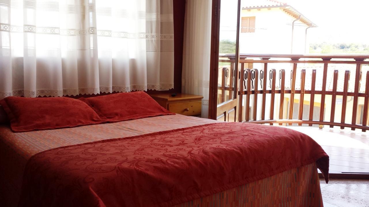Hostal Rural Casa Castro Alberuela de la Liena Eksteriør bilde